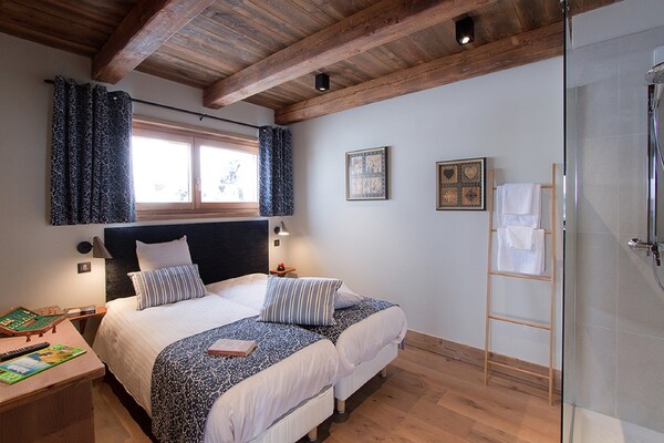 Chalet Le Lys: Luxe 14-persoons chalet met zwembad op 50m van de piste - thumbnail 4