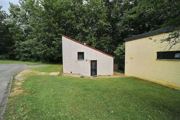 Recent gerenoveerde 6-persoons bungalow in Virton - thumbnail 5