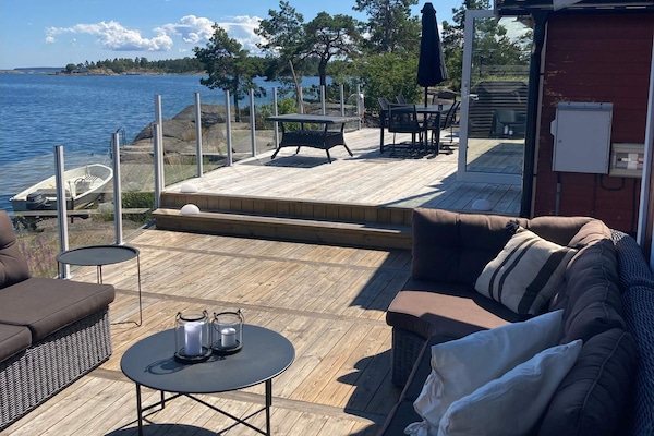 Uniek Zweeds eilandhuis met privéstrand en panoramisch zeezicht op Knekteholmen - thumbnail 3