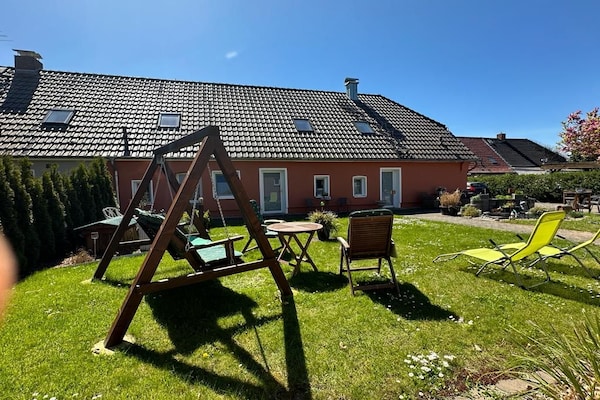 Luxe appartement op boerenerf nabij Plauer See – 100 m², open haard & WLAN - thumbnail 1