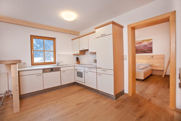 Ruim appartement voor 14 personen in Wald im Pinzgau, vlakbij skibus en Kristallbad - thumbnail 3