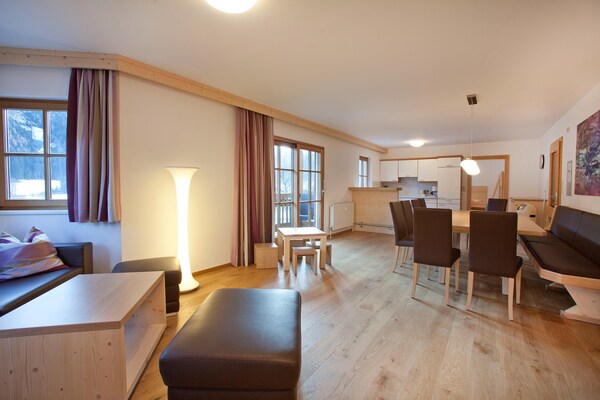 Ruim appartement voor 14 personen in Wald im Pinzgau, vlakbij skibus en Kristallbad - thumbnail 6