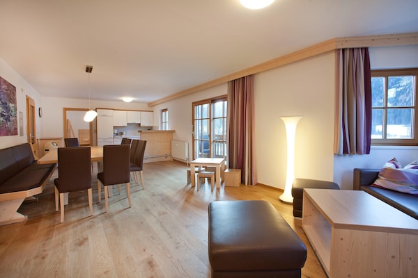 Ruim appartement voor 14 personen in Wald im Pinzgau - thumbnail 4