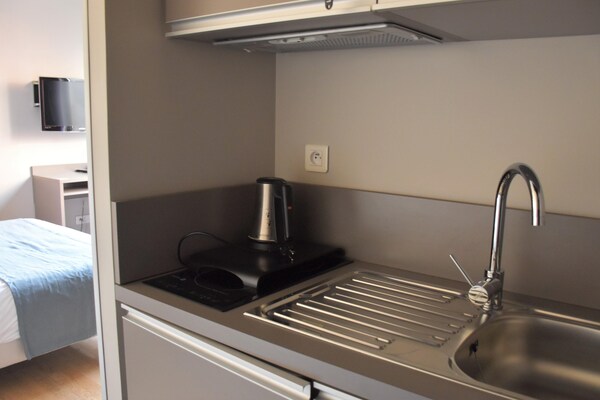 Modern appartement met balkon in Lyon Dock Ouest, vlakbij de Saône - thumbnail 3