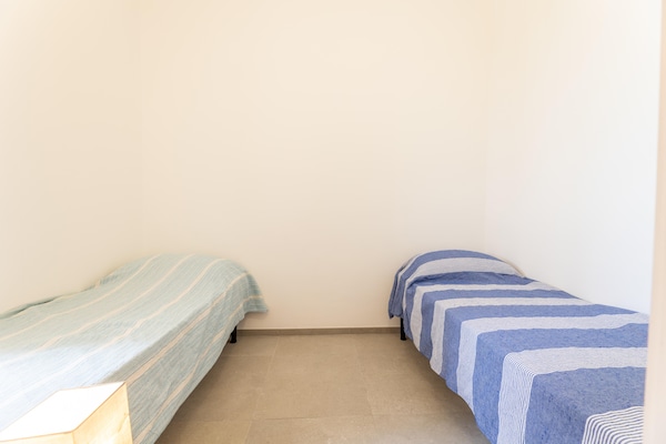 4-persoons appartement aan het strand in Baia Verde - thumbnail 3