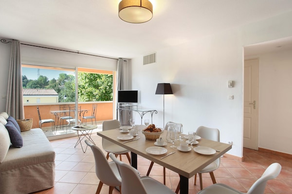 Op 700 m van het centrum: ruim appartement in Gréoux-les-Bains - thumbnail 2