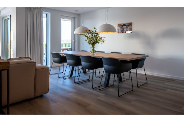 Harbour Loft 1K: luxe Marina-appartement met panoramisch havenzicht - thumbnail 2