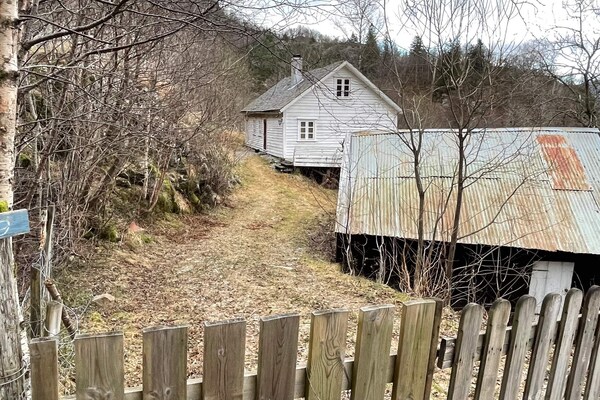 Historisch vakantiehuis voor 8 personen aan de voet van de skilift in Åkra - thumbnail 4