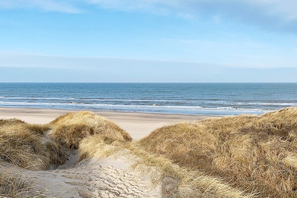 Op 300 m van zee: Charmant vakantiehuis voor 6 personen in Pandrup - thumbnail 2