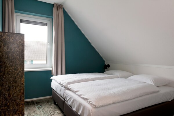 Pallertshuis: Luxe wellnessvilla aan het water voor 24 gasten in Groningen - thumbnail 5