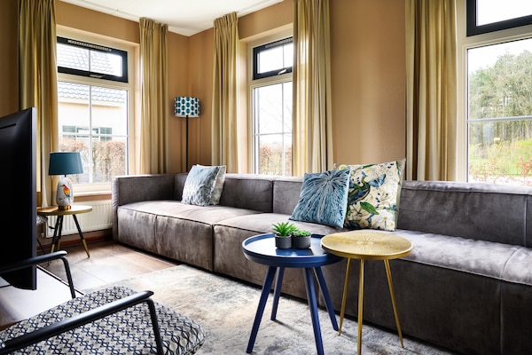 Luxe wellness vakantiehuis aan zwemmeer in Groningen voor 10 personen - thumbnail 3