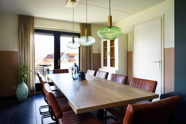 Luxe wellness vakantiehuis aan zwemmeer in Groningen voor 10 personen - thumbnail 4
