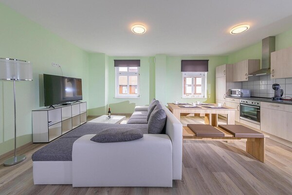 Charmant appartement in historisch hart van Wernigerode, direct aan de oude stad - thumbnail 1
