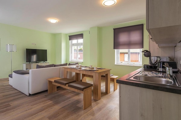 Charmant appartement in historisch hart van Wernigerode, direct aan de oude stad - thumbnail 2