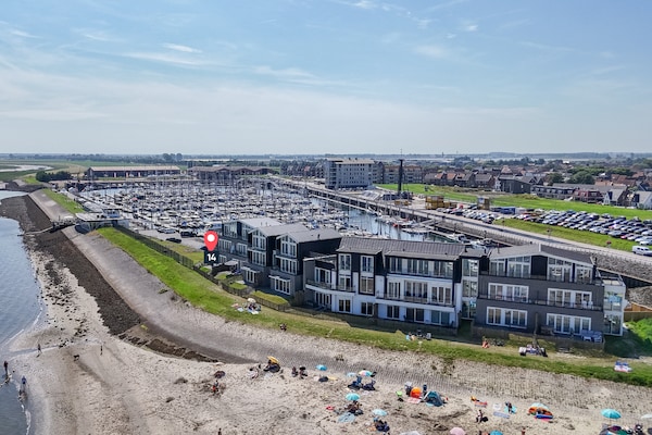 Panoramisch appartement met zeezicht in St. Annaland aan de Oosterschelde - thumbnail 2