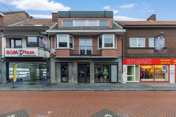 Stijlvol duplex appartement in het hart van Maasmechelen - thumbnail 1