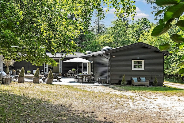 Ruim vakantiehuis voor 18 personen in Frederiksværk - thumbnail 1