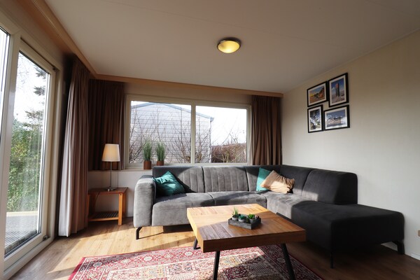 Duinchalet op Ameland: vrijstaand genieten tussen duinen, golfbaan en zee - thumbnail 2