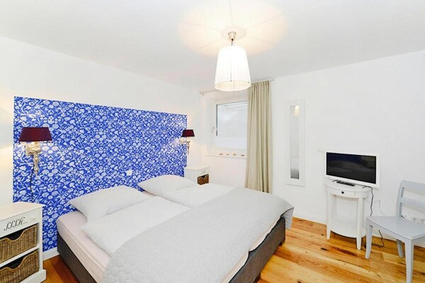 Op 400 m van zee: Ruim appartement in Wyk auf Föhr voor 4 personen - thumbnail 4