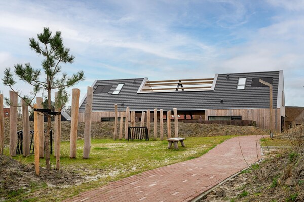 Wellness-vakantiehuis met privé-sauna en jacuzzi, 1,2 km van zee - thumbnail 1