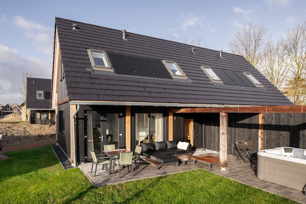 Luxe wellnessvakantiehuis aan de Zeeuwse kust met sauna en hottub - thumbnail 1