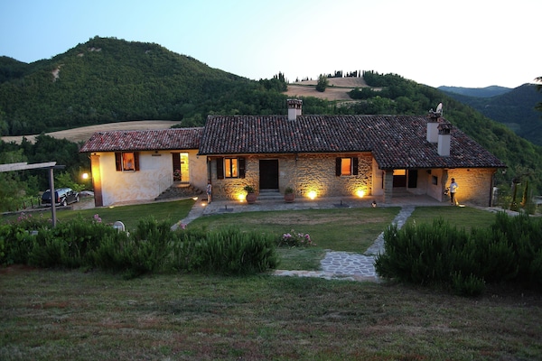 Ruim vakantiehuis voor 30 personen in de Toscaans-Romagnoolse heuvels - thumbnail 2