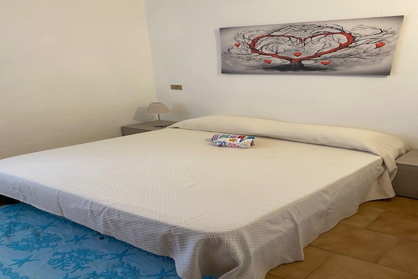 Trilocale il Pino: Ruim appartement op 300m van het strand van Porto Pollo - thumbnail 5