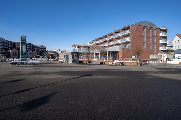 Appartement op de 3e verdieping aan de haven van Büsum met balkon en zeezicht - thumbnail 5