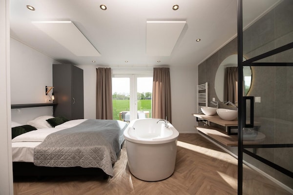Stijlvol landhuis met privé wellness in Rijssen - thumbnail 2