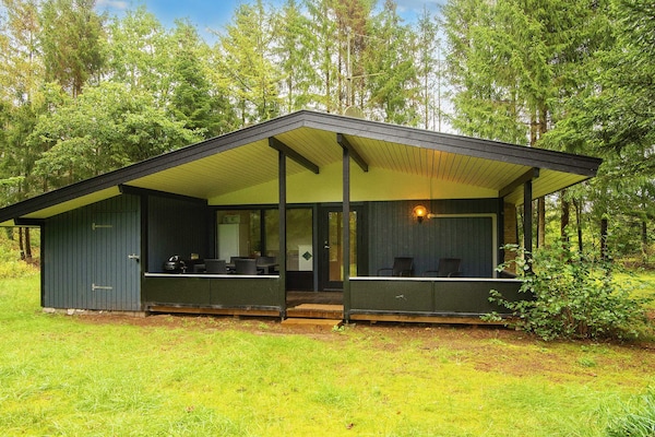 Gerenoveerd vakantiehuis op natuurrijk perceel bij Ans By - thumbnail 1