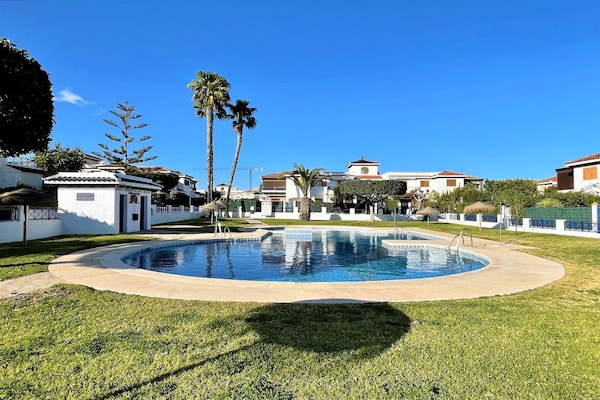 Zonnig appartement op loopafstand van Playa de Vera - thumbnail 1