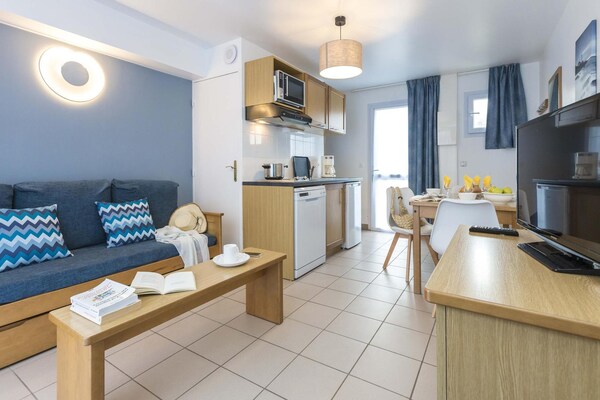 Aan het strand: Compact appartement voor 2 personen in Trégastel - thumbnail 2
