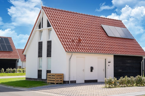 Vrijstaand vakantiehuis met tuin, 300m van strand Scherpenisse - thumbnail 1