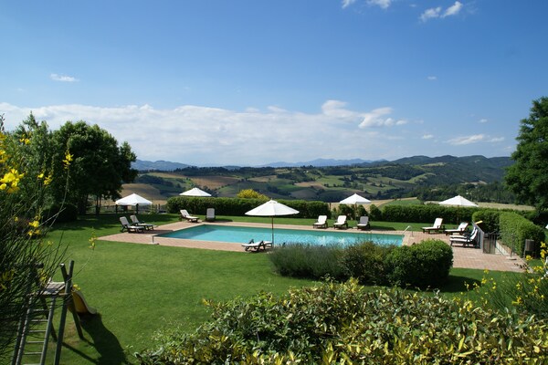 Sfeervol vakantiehuis in Montone met gedeeld zwembad, nabij Umbertide - thumbnail 6