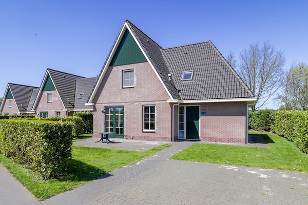 Beach Resort Makkum 31 - thumbnail 1