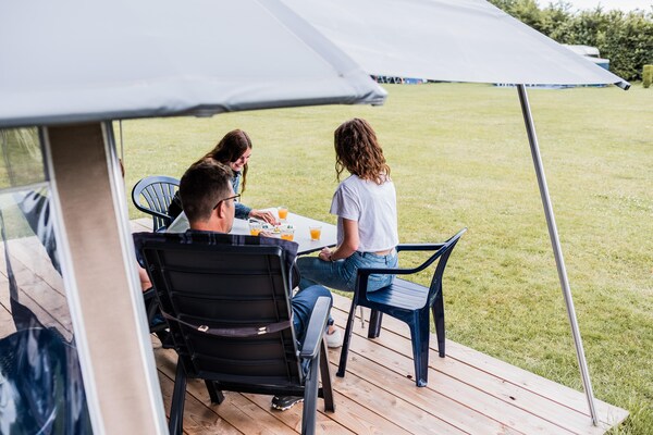 Safaritent voor 5 personen op bosrijke camping in Nommern, Luxemburg - thumbnail 4