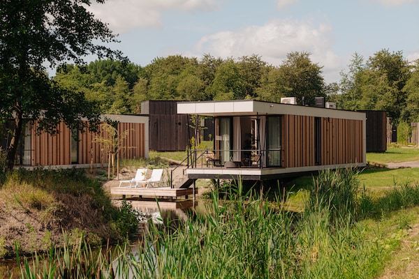 Waterlodge aan het meer in Zeewolde met tuin, airco en huisdier welkom - thumbnail 1