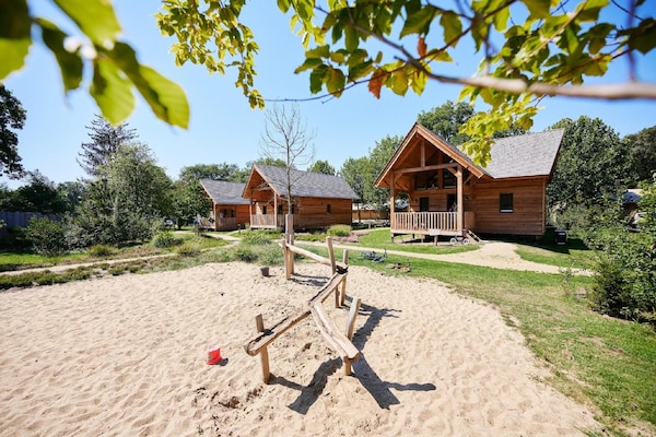 Wellness vakantiehuis met bubbelbad in bosrijk Uden voor 6 personen - thumbnail 5