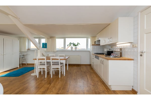 Sfeervol bovenappartement op 150m van zee in Westkapelle - thumbnail 2