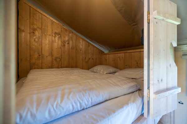 Safarilodge IJsselhof: Glamping aan het IJsselmeer voor 6 personen - thumbnail 4