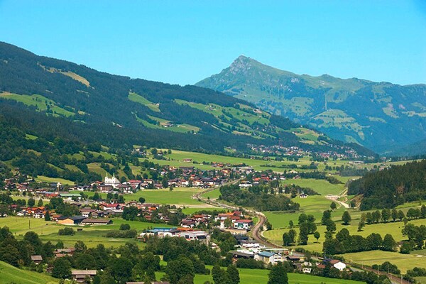 Ruim appartement Haus Andrea Cäciel in Brixen im Thale met tuin en zwemvijver - thumbnail 5