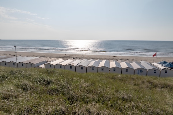 Beach house aan zee met panoramisch uitzicht in Wijk aan Zee - thumbnail 5