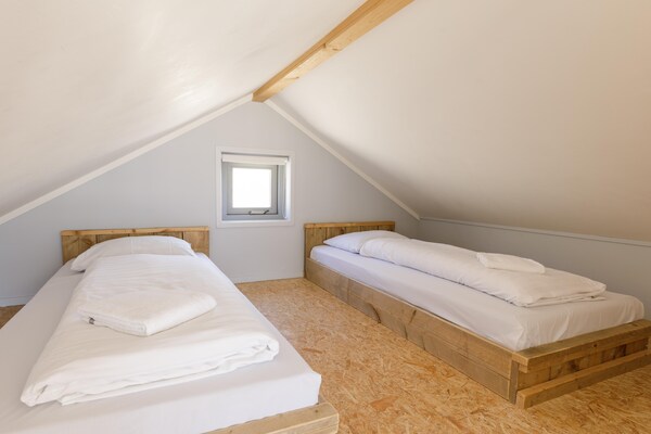 Trendy beach house op het Noordzeestrand van Julianadorp - thumbnail 5