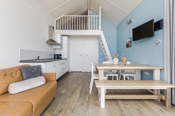 Trendy beach house op het Noordzeestrand van Julianadorp - thumbnail 3