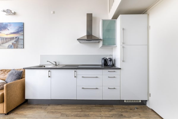 Trendy beach house op het Noordzeestrand van Julianadorp - thumbnail 4