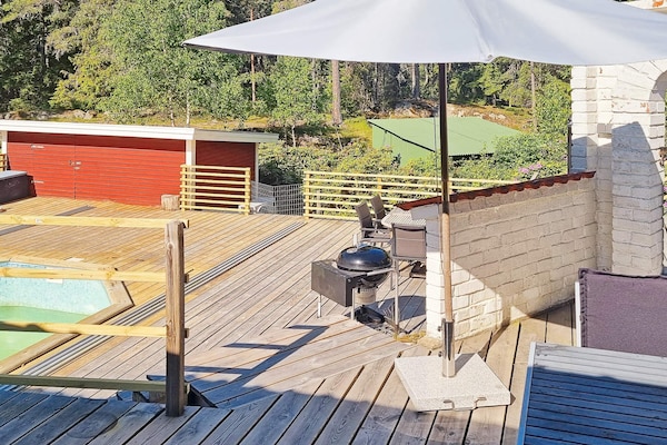 Vakantiehuis met privézwembad in Nynäshamn op 500m van zee - thumbnail 6