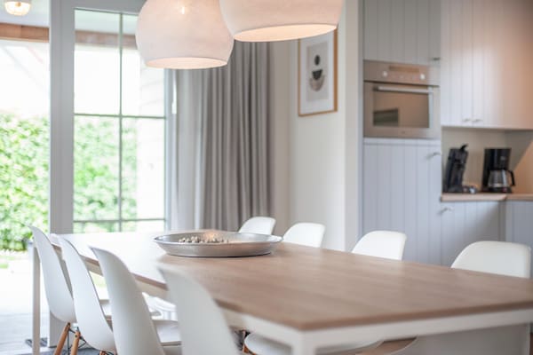 Luxe vrijstaande villa met sauna op 400 meter van het Noordzeestrand - thumbnail 3