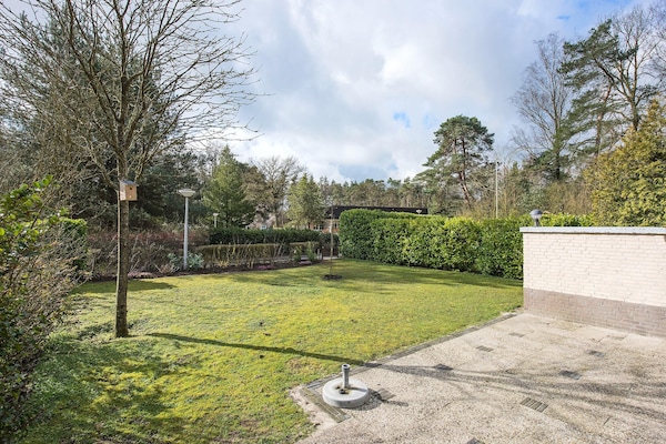 Vrijstaand vakantiehuis bij bos en vijver op Vakantiepark Hellendoorn - thumbnail 5