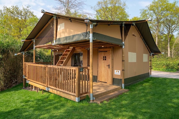 Glamping tent met uitzicht op Rhederlaagse Meren voor 8 personen - thumbnail 5