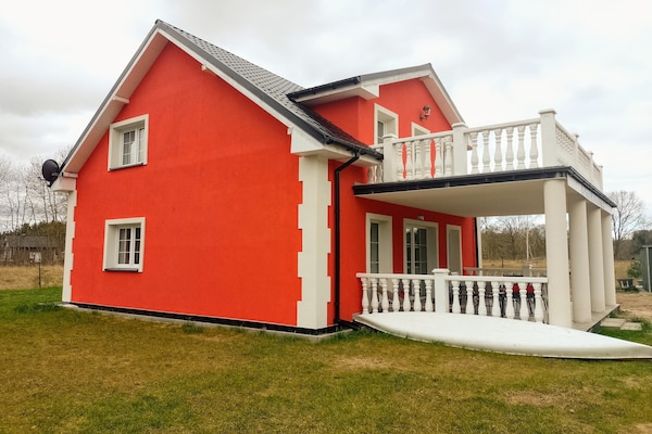 10-persoons vakantiehuis in Nowe Warpno op 450m van het strand - thumbnail 1